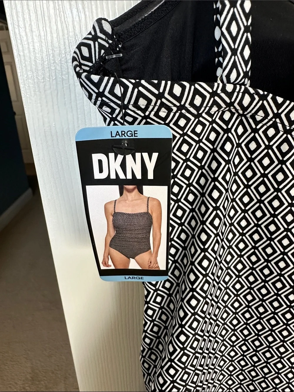 DKNY Black & White Geometric One-Piece Swimwear with Sweetheart Bust - Picture 3 of 4